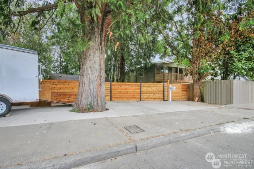 Property photo for 4636 S Othello, Seattle photo 24