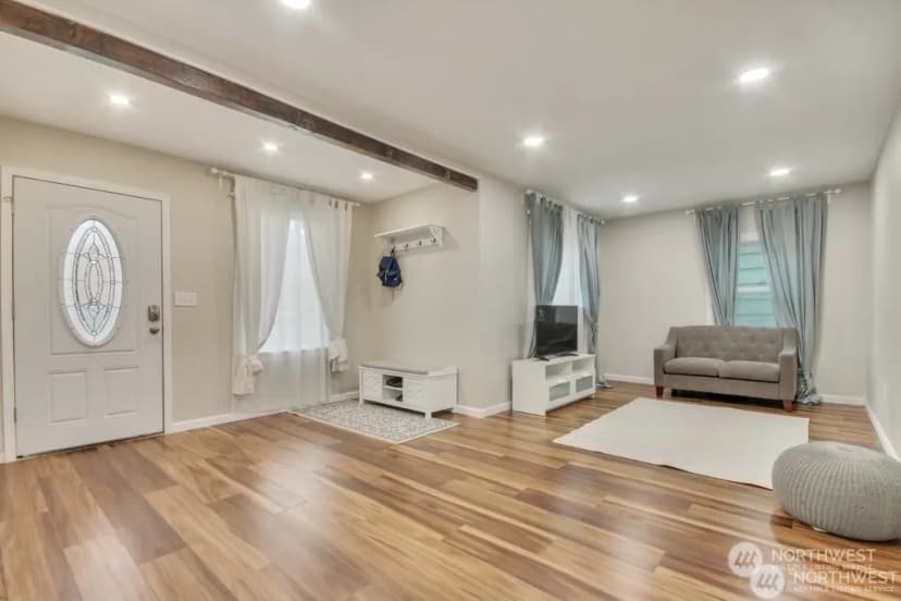 Property photo for 4636 S Othello, Seattle photo 12