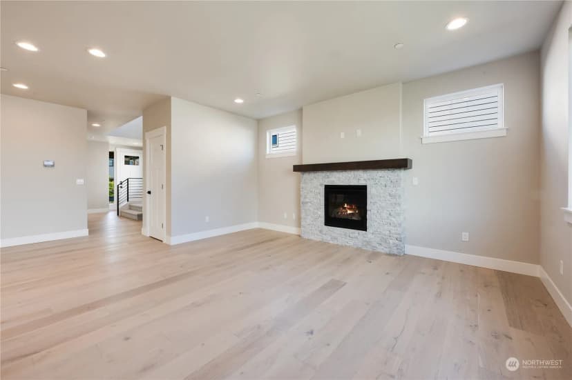 Property photo for 20230 125th Avenue Ne #sm2-03, Bothell photo 9