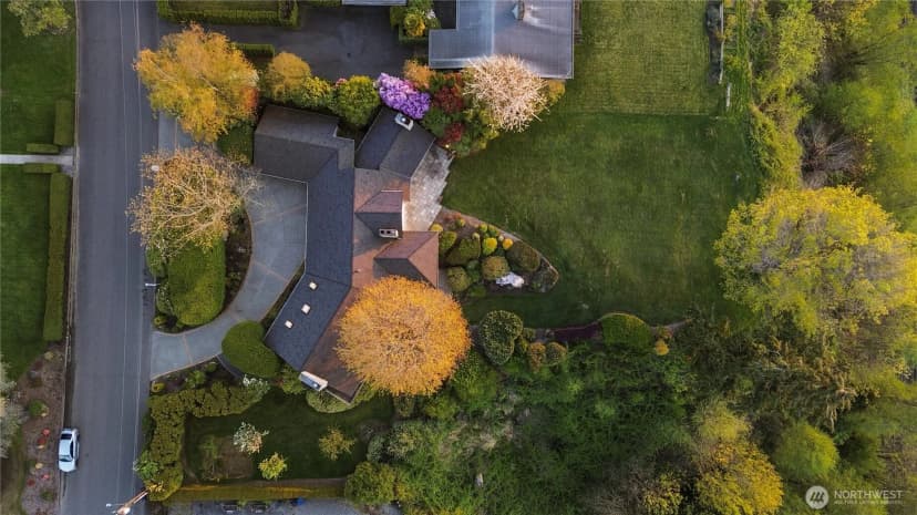 Property photo for 1040 N Park Drive, Everett photo 3