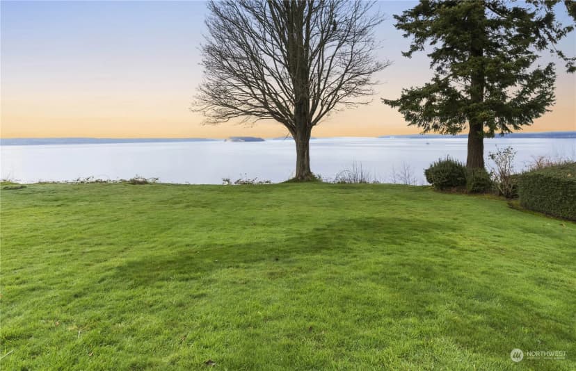 Property photo for 1040 N Park Drive, Everett photo 8