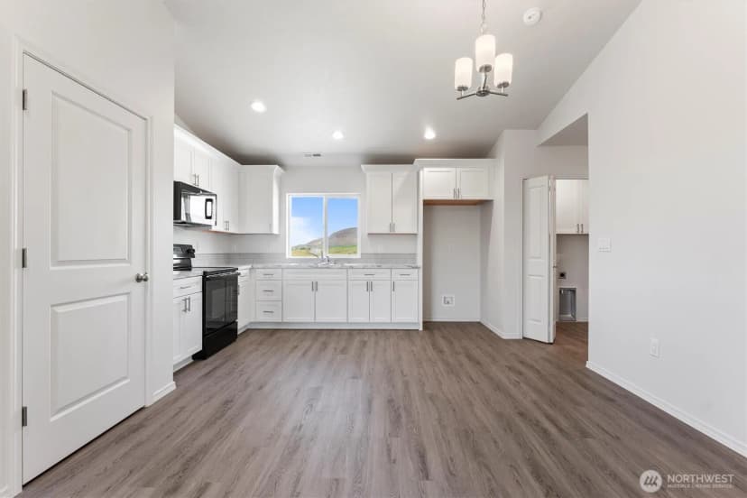 Property photo for 204 Cherry Street, Mattawa photo 19