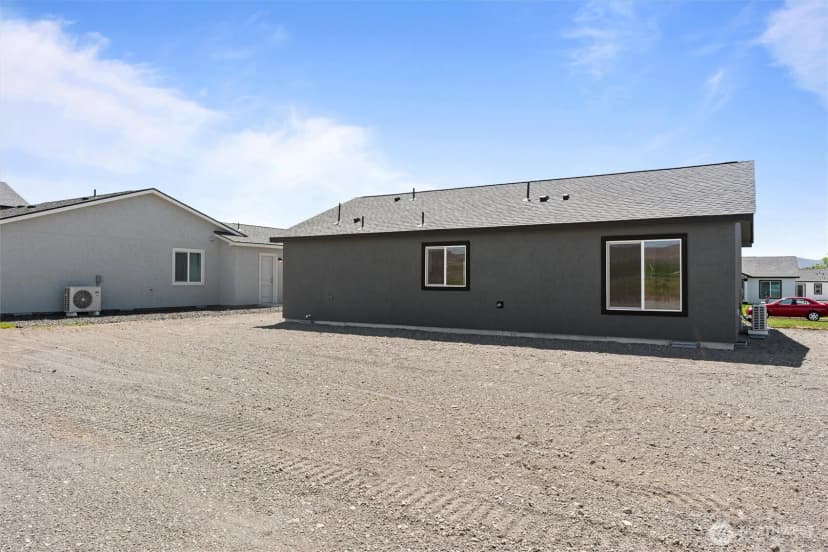 Property photo for 204 Cherry Street, Mattawa photo 22