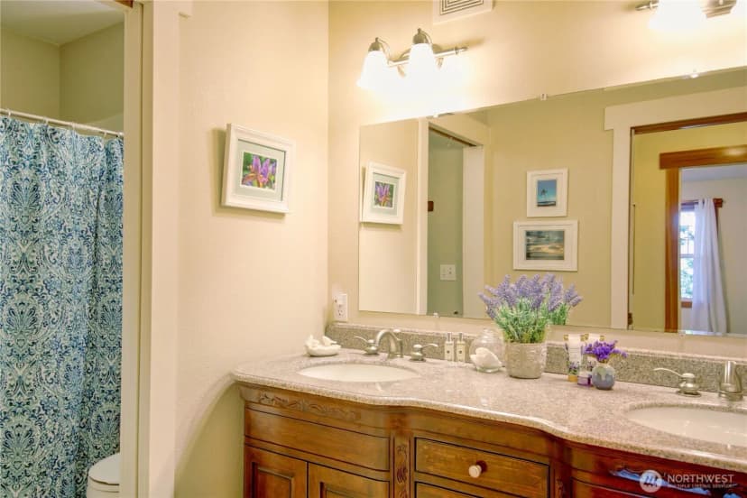 Property photo for 17934 Cobahud Road, La Conner photo 24
