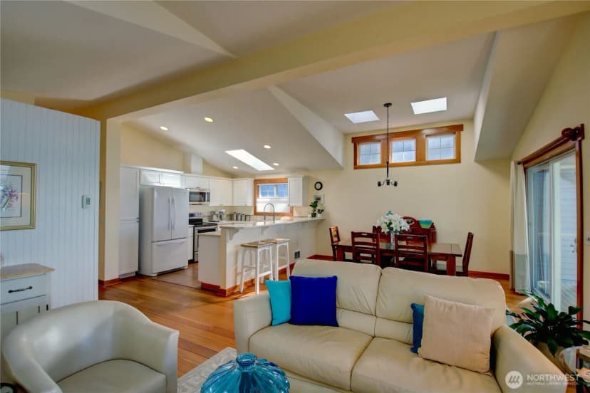 Property photo for 17934 Cobahud Road, La Conner photo 16