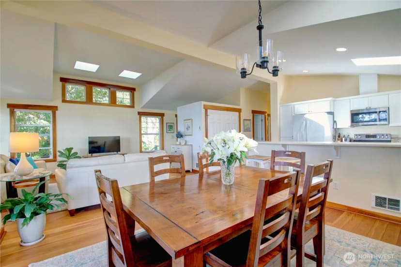 Property photo for 17934 Cobahud Road, La Conner photo 15
