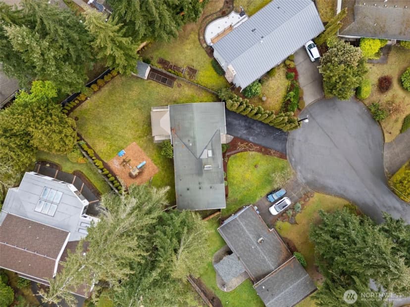 Property photo for 509 147th Place Ne, Bellevue photo 40