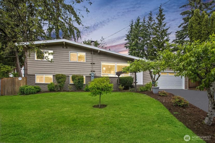 Property photo for 509 147th Place Ne, Bellevue
