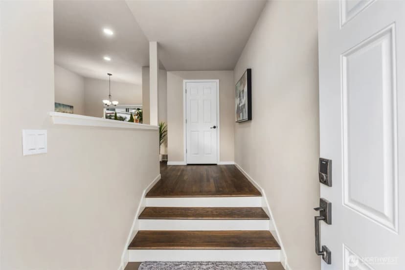 Property photo for 509 147th Place Ne, Bellevue photo 6