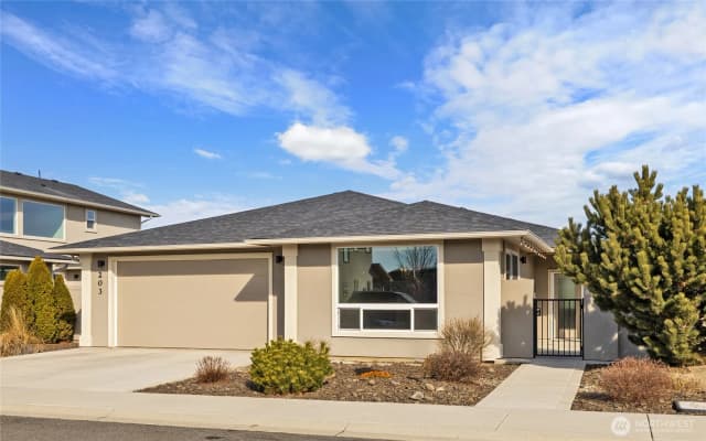 Property photo for 203 E Chason Avenue, Ellensburg
