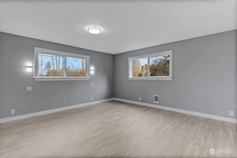 Property photo for 4918 128th Street E, Tacoma photo 11