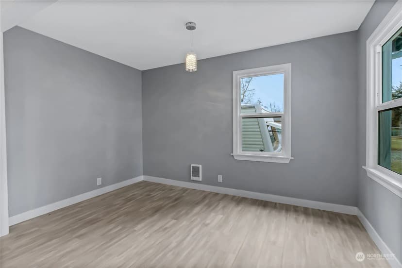 Property photo for 4918 128th Street E, Tacoma photo 8