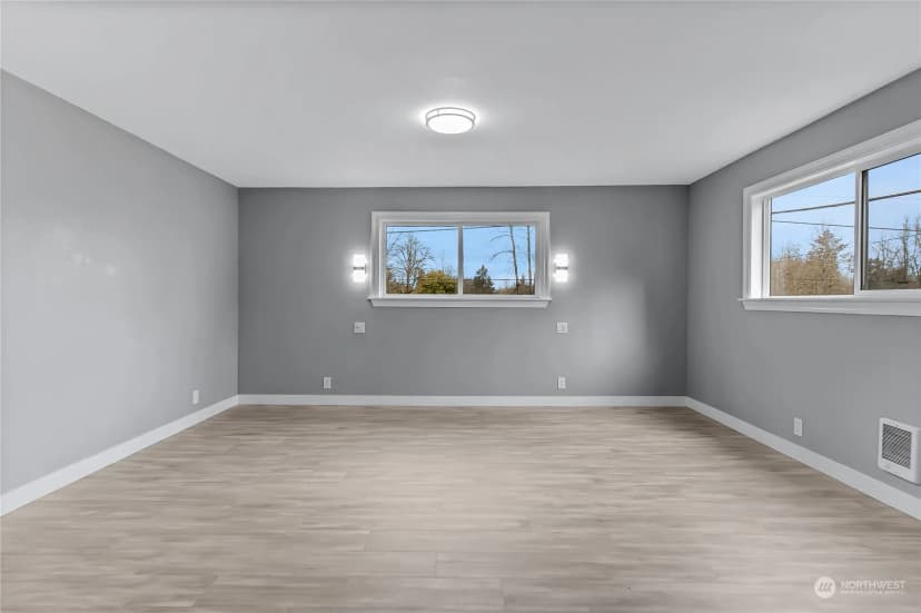 Property photo for 4918 128th Street E, Tacoma photo 12