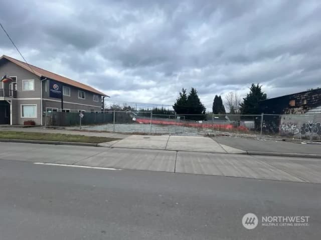 Property photo for 326 -330 Nw 85th Street, Seattle