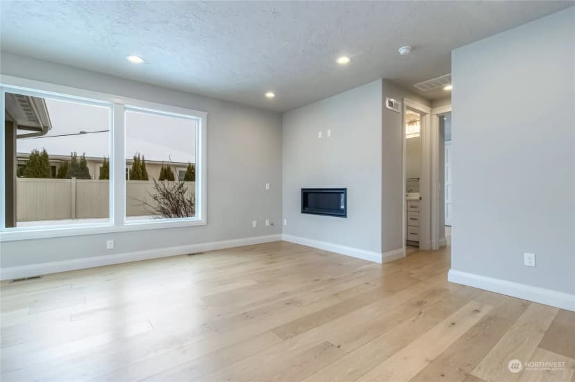 Property photo for 30 Ne Alpine Drive, College Place photo 13