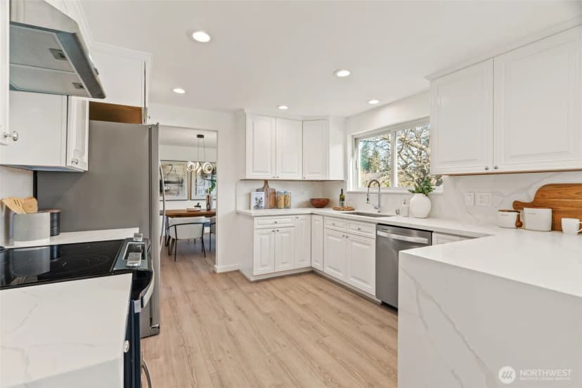 Property photo for 19010 102 Avenue Se, Renton photo 14
