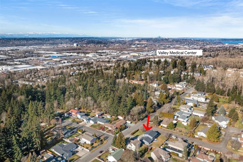 Property photo for 19010 102 Avenue Se, Renton photo 34