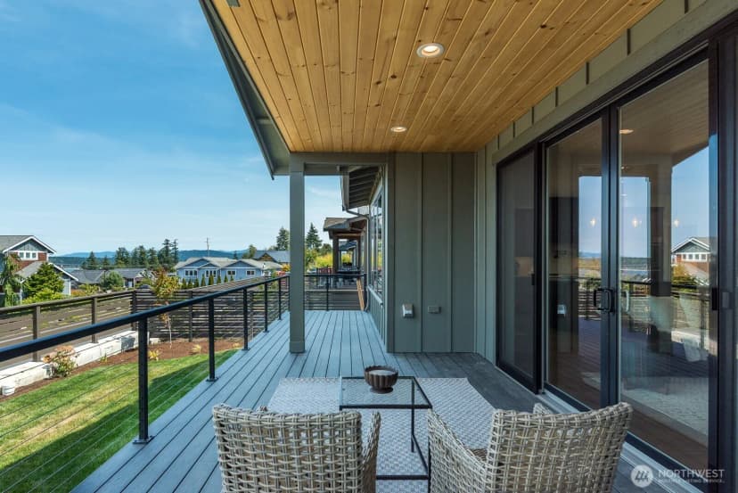 Property photo for 3910 W 3rd Street, Anacortes photo 10