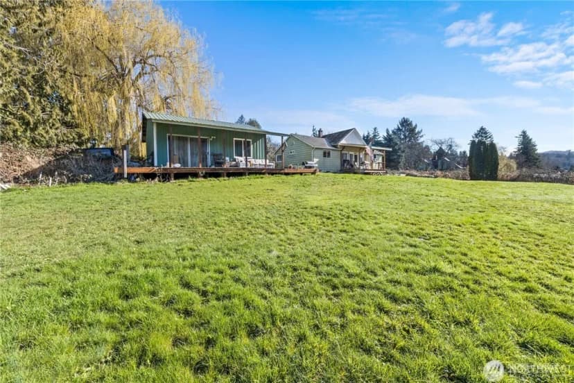 Property photo for 18068 State Route 9, Mount Vernon photo 4