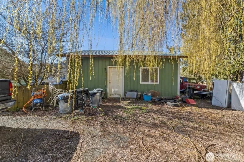 Property photo for 18068 State Route 9, Mount Vernon photo 10