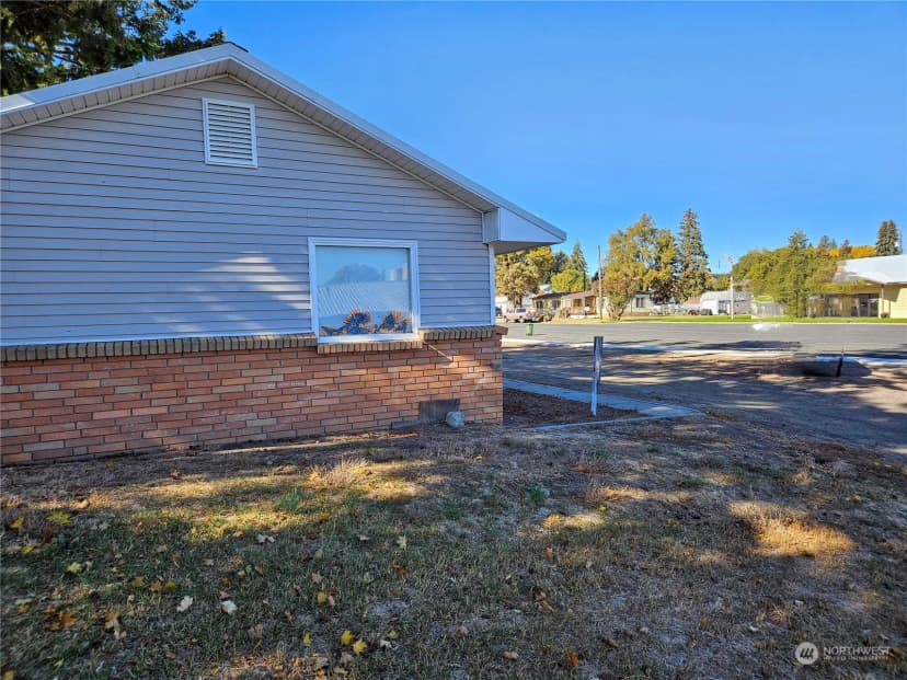 Property photo for 415 W Main Street, Almira photo 7