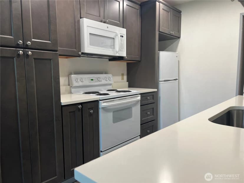 Property photo for 625 N Jackson Avenue #a-15, Tacoma photo 7