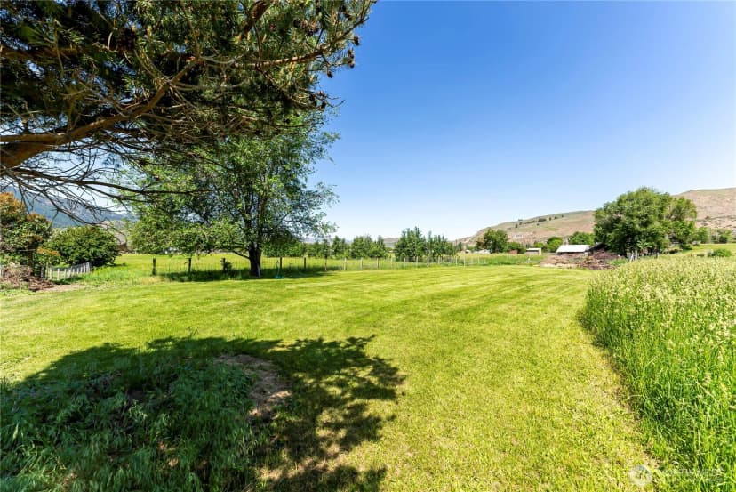 Property photo for 2992 State Route 153 Highway, Twisp photo 40