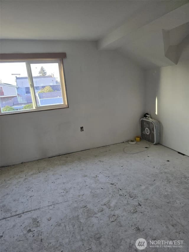 Property photo for 1501 Broadway, Everett photo 5