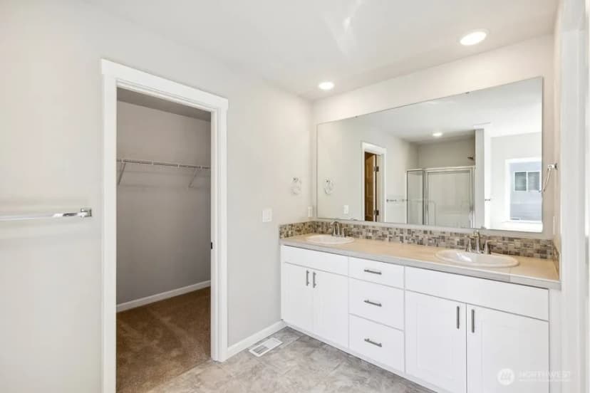 Property photo for 9431 Chief Leschi Street Se #5, Yelm photo 15