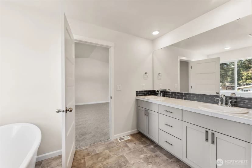 Property photo for 9444 Chief Leschi Street Se #28, Yelm photo 32