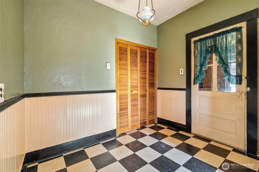 Property photo for 216 1 Se 1st Street, Winlock photo 19