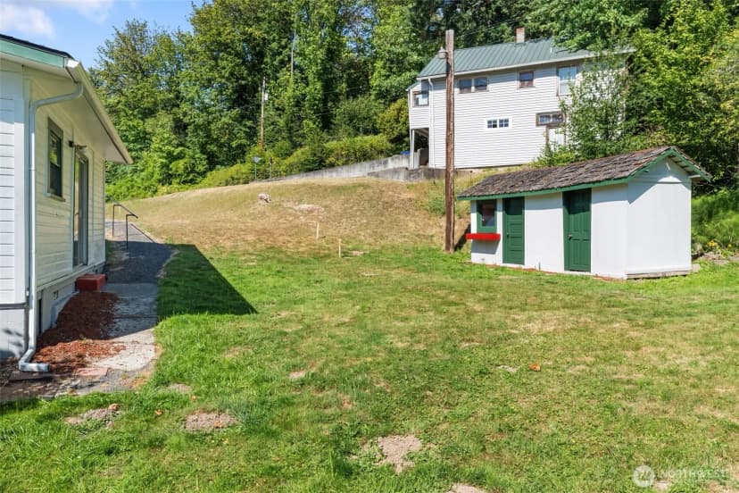 Property photo for 216 1 Se 1st Street, Winlock photo 28