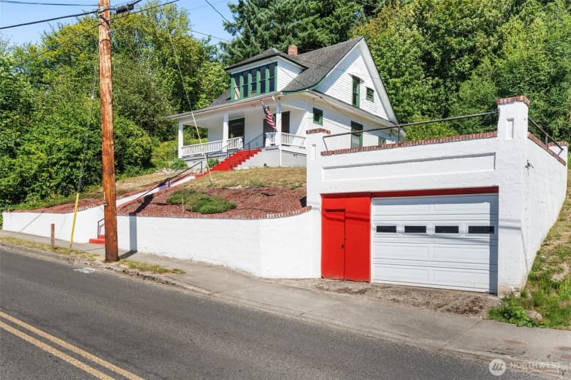 Property photo for 216 1 Se 1st Street, Winlock photo 3