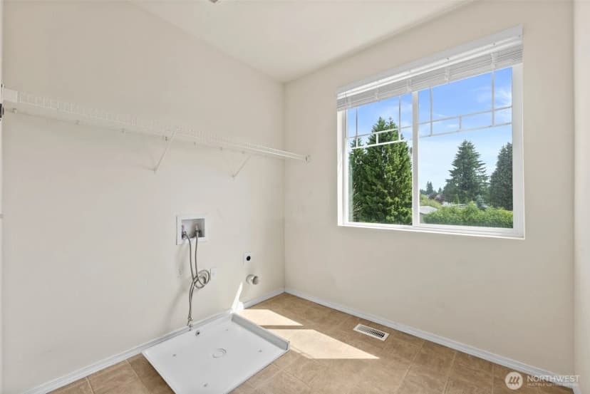 Property photo for 5401 Parkside Drive Se, Lacey photo 18