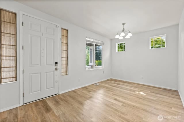 Property photo for 5401 Parkside Drive Se, Lacey photo 4