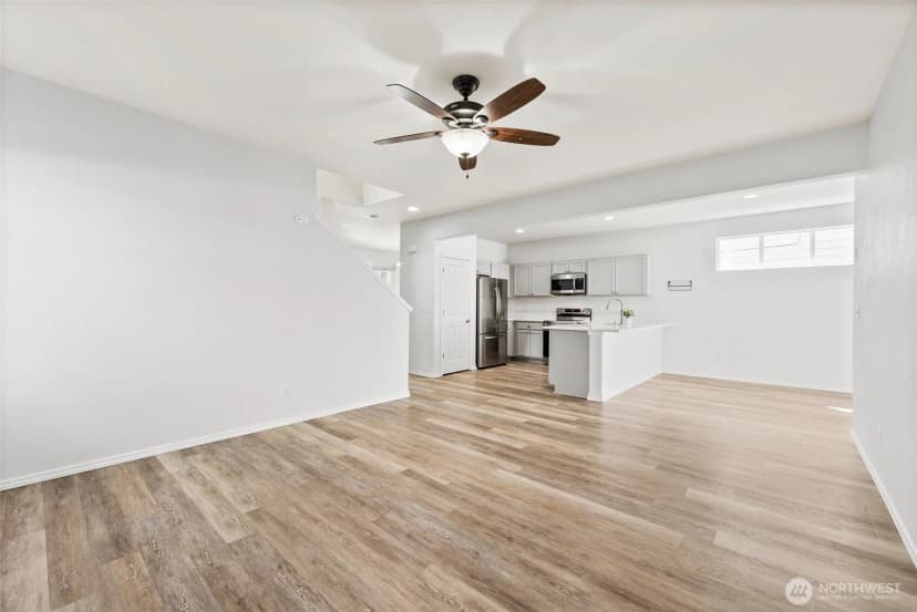 Property photo for 5401 Parkside Drive Se, Lacey photo 15