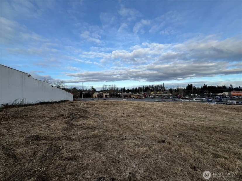 Property photo for 11918 Airport Road, Everett photo 12