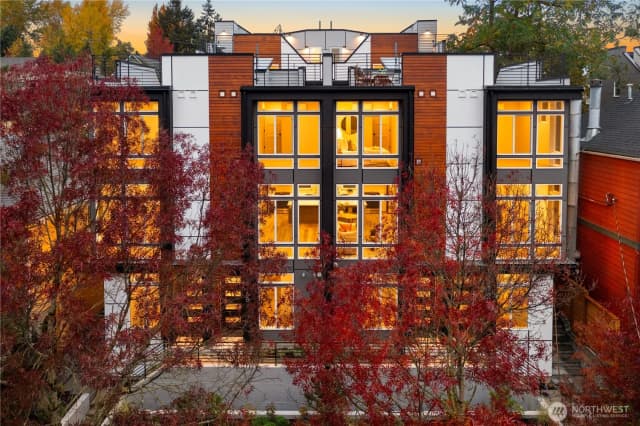 Property photo for 920 B N 35th Street, Seattle