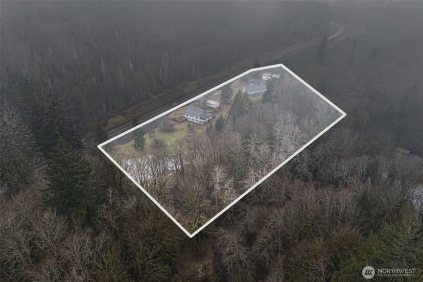 Property photo for 6042 W Cloquallum Road, Shelton photo 36