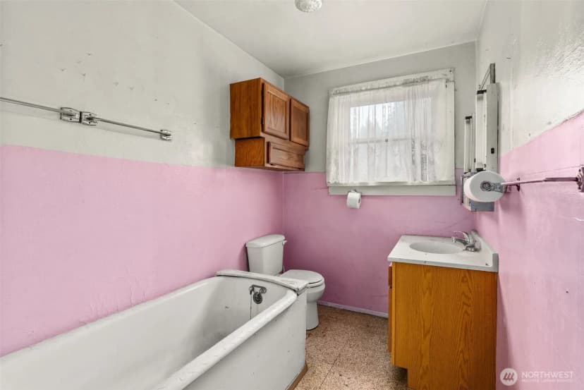 Property photo for 6042 W Cloquallum Road, Shelton photo 26