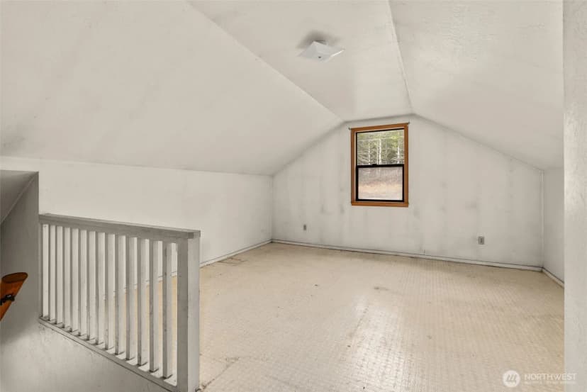 Property photo for 6042 W Cloquallum Road, Shelton photo 27