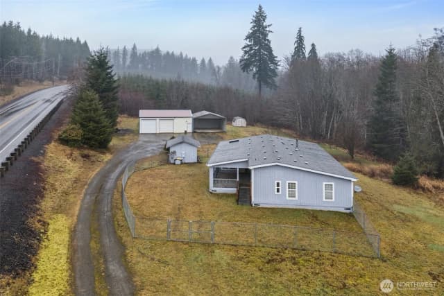 Property photo for 6042 W Cloquallum Road, Shelton photo 5
