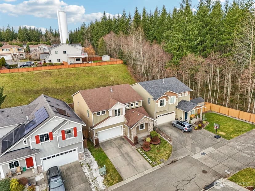 Property photo for 27609 256th Place Se, Maple Valley photo 33