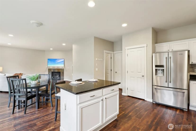 Property photo for 27609 256th Place Se, Maple Valley photo 15