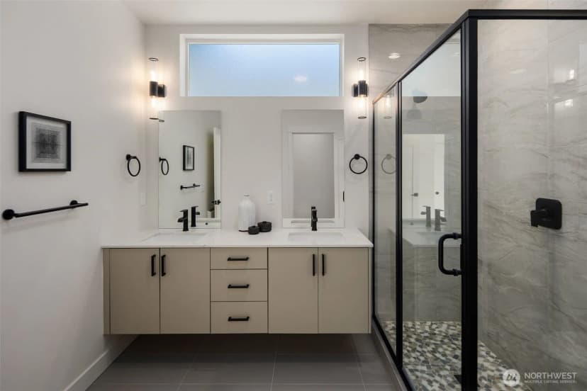 Property photo for 4518 B 33rd Avenue S, Seattle photo 13