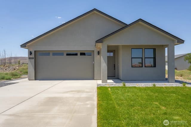 Property photo for 929 9th Avenue Ne, Ephrata