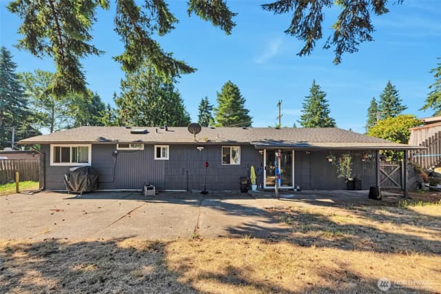 Property photo for 148 S 302nd Street, Federal Way photo 3
