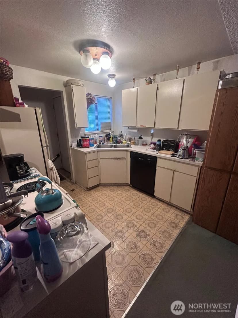 Property photo for 9025 E E, Tacoma photo 10