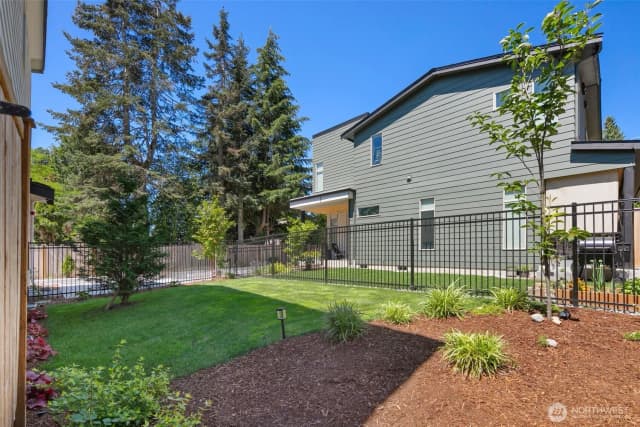 Property photo for 10320 126th Lane Ne, Kirkland photo 5