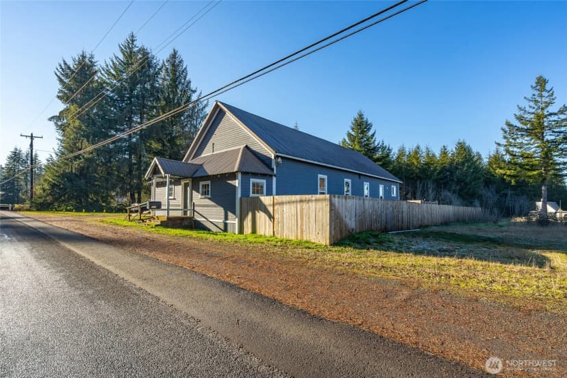 Property photo for 327 Elochoman Valley Road, Cathlamet photo 2